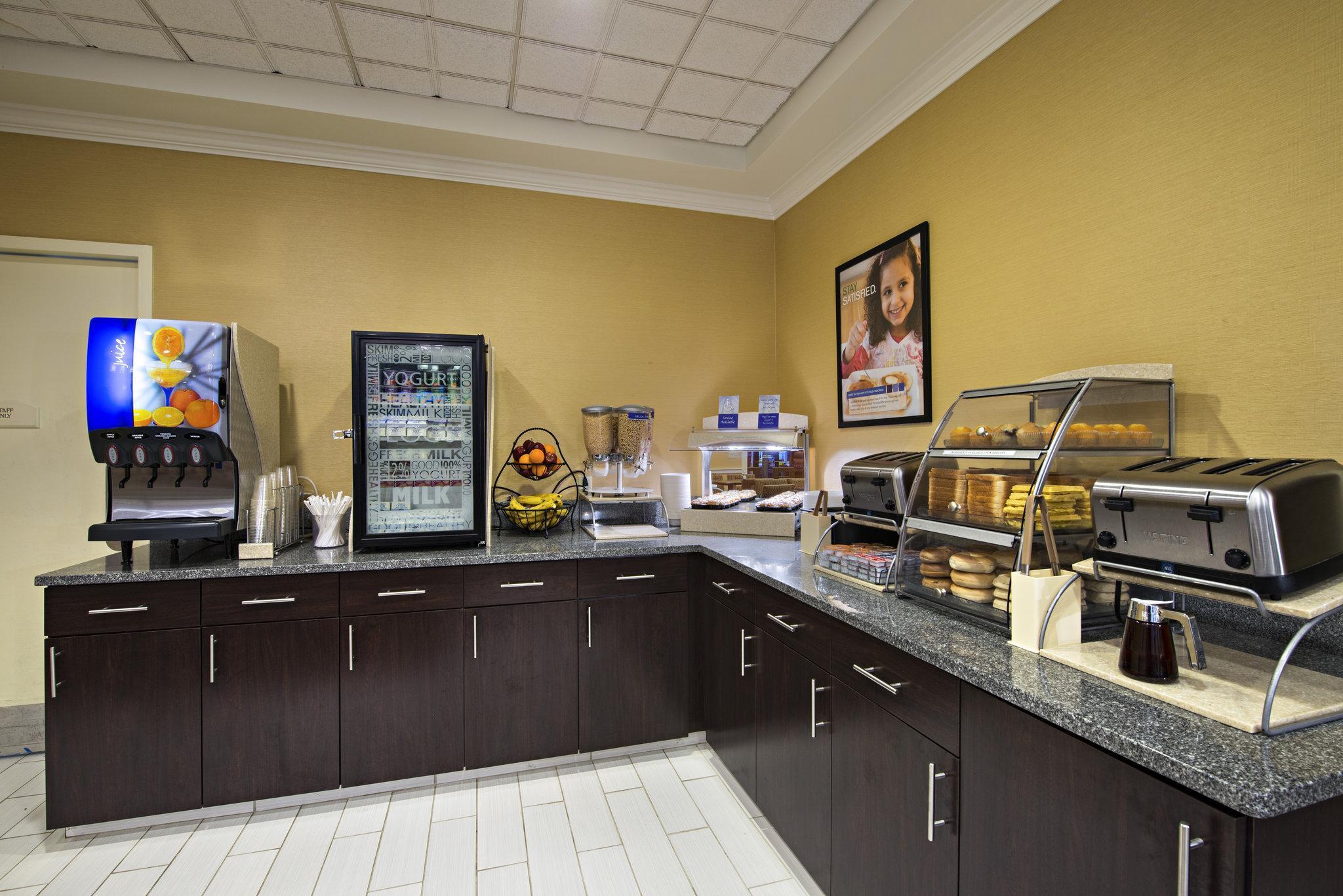 Holiday Inn Express & Suites Boston - Cambridge By Ihg Esterno foto