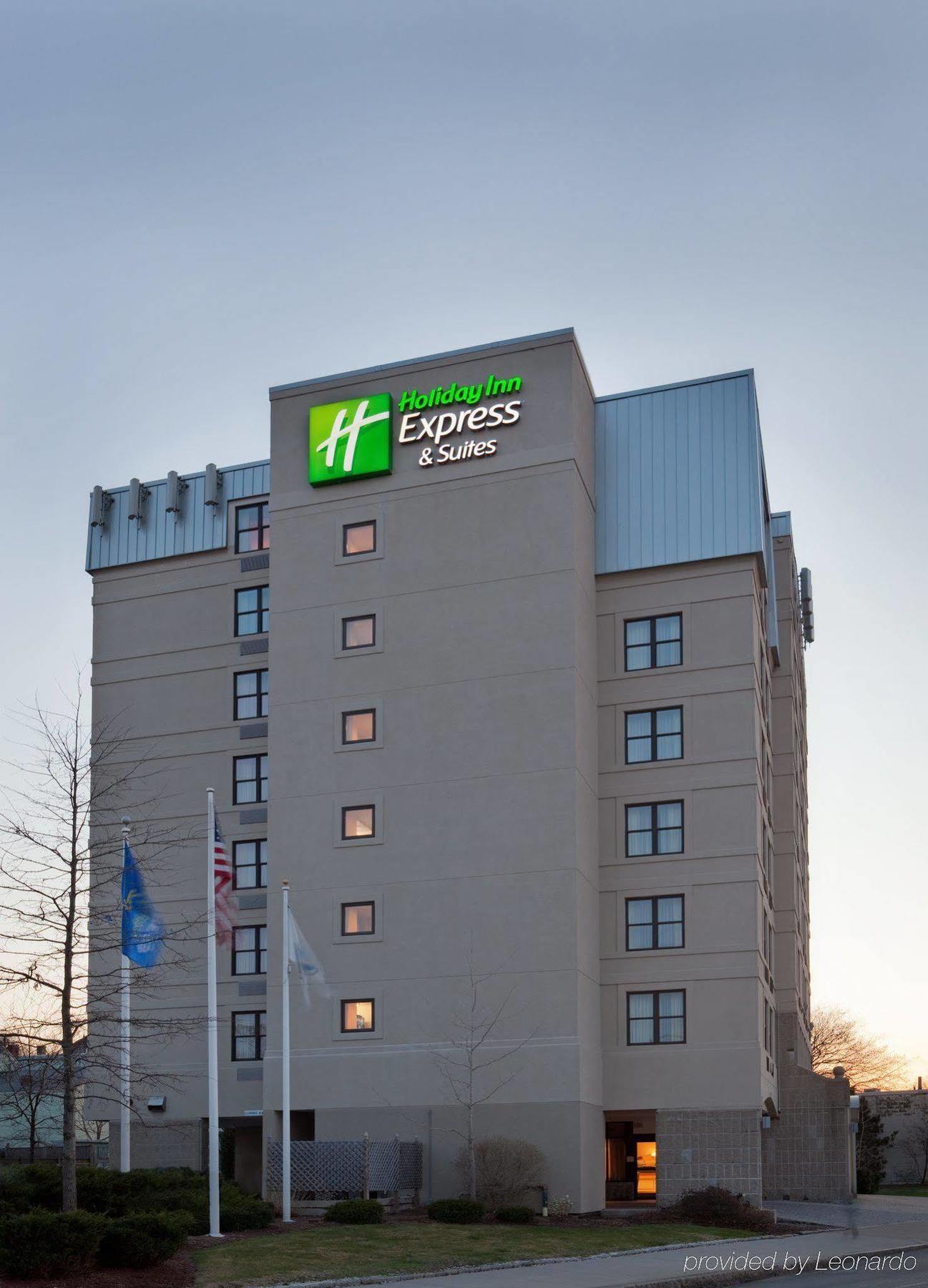 Holiday Inn Express & Suites Boston - Cambridge By Ihg Esterno foto