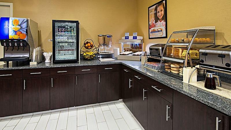 Holiday Inn Express & Suites Boston - Cambridge By Ihg Esterno foto