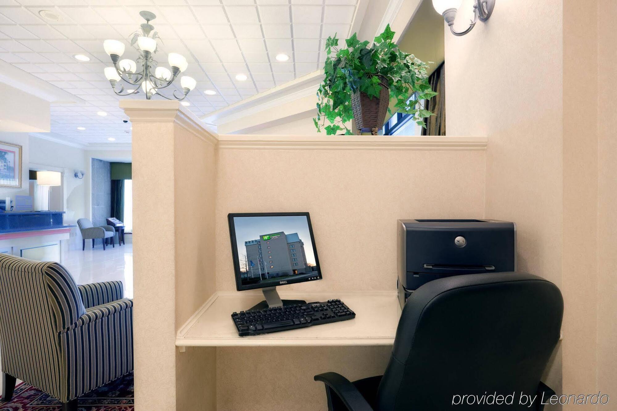 Holiday Inn Express & Suites Boston - Cambridge By Ihg Esterno foto